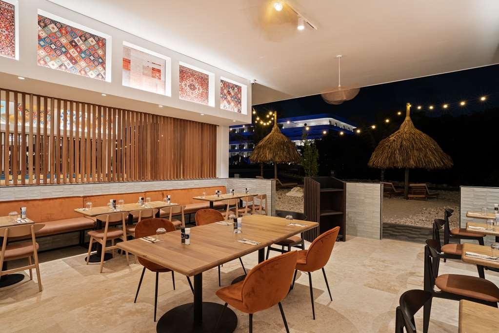 The Rif At Mangrove Beach Corendon All-Inclusive Curio 빌렘스타트 레스토랑 사진
