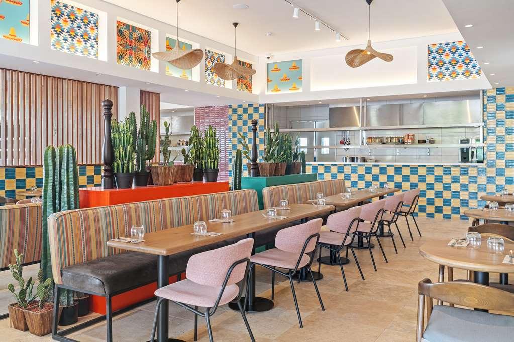 The Rif At Mangrove Beach Corendon All-Inclusive Curio 빌렘스타트 레스토랑 사진